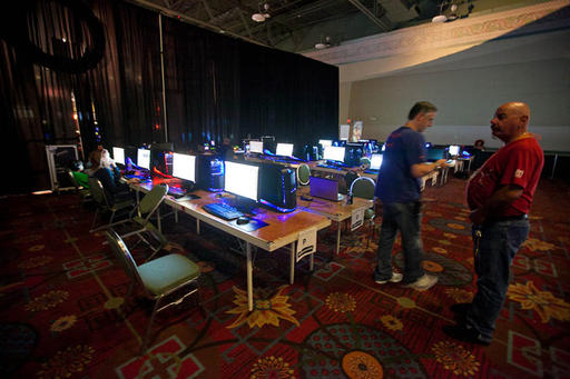 Обо всем - Фотоотчет с QuakeCon 2011